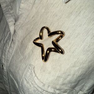 Avon Gold Abstract Star Brooch/Pin